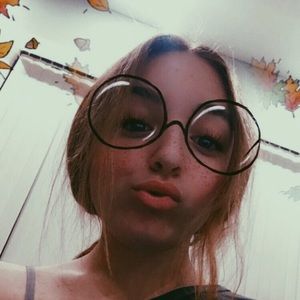 Meet your Posher, Missy